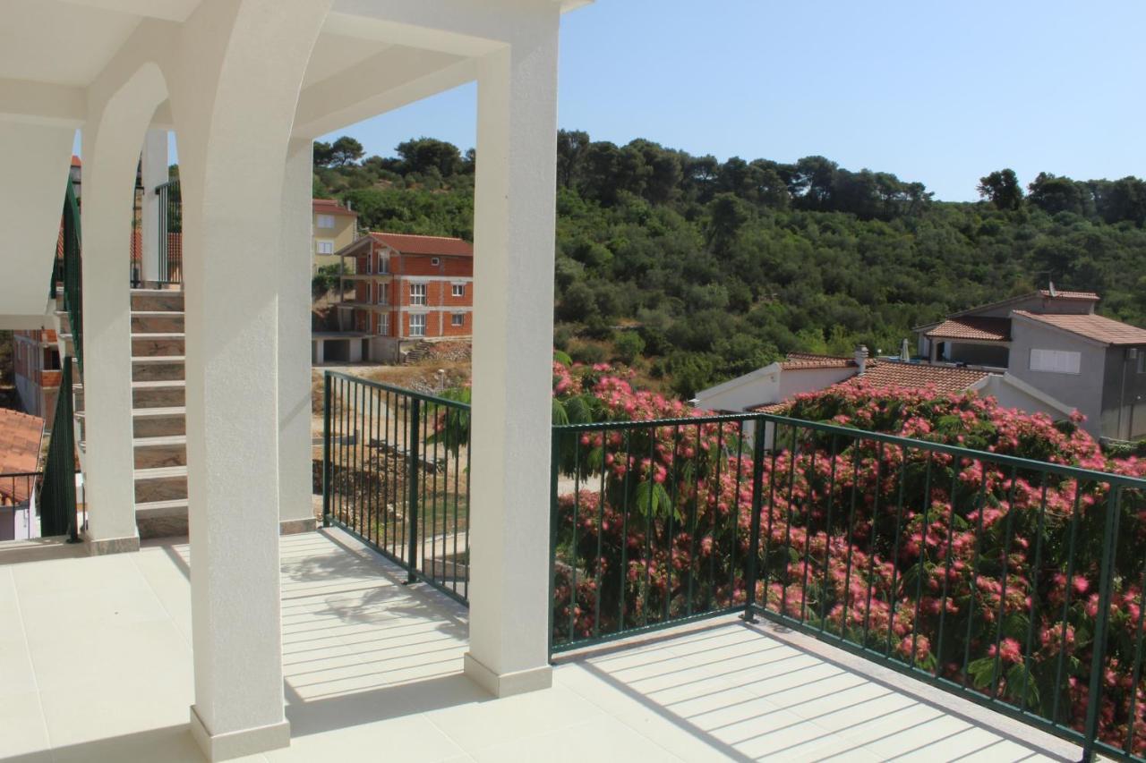 Apartment Udovicic Trogir Exterior photo